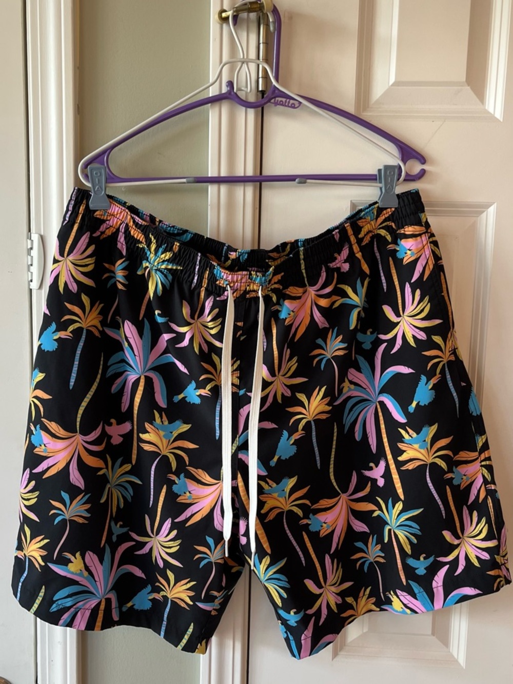 Men’s Chubbies Lined Swim Trunks Tropical print- size XXL